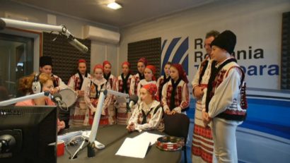 ? Colindători bihoreni în direct la Radio Timişoara