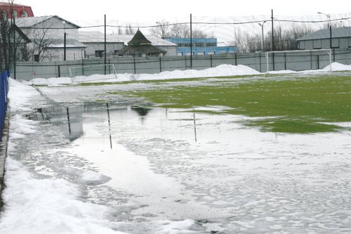 Liga a 4-a se amână; s-ar putea ”subția” și mai mult etapa de liga a 2-a…