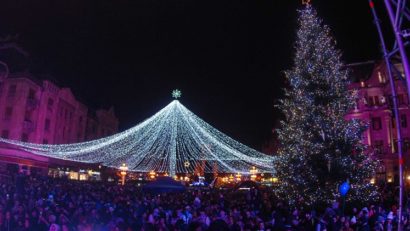 Pop-rock, folclor și zeci de mii de luminițe la Târgul de Crăciun de la Timișoara. PROGRAM