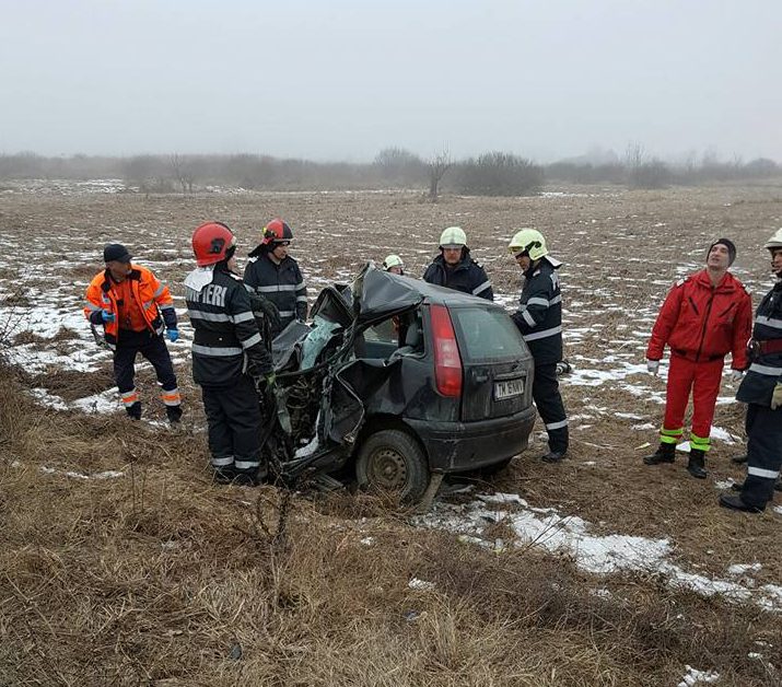 Tânăr de 20 de ani, mort într-un accident rutier în Timiș