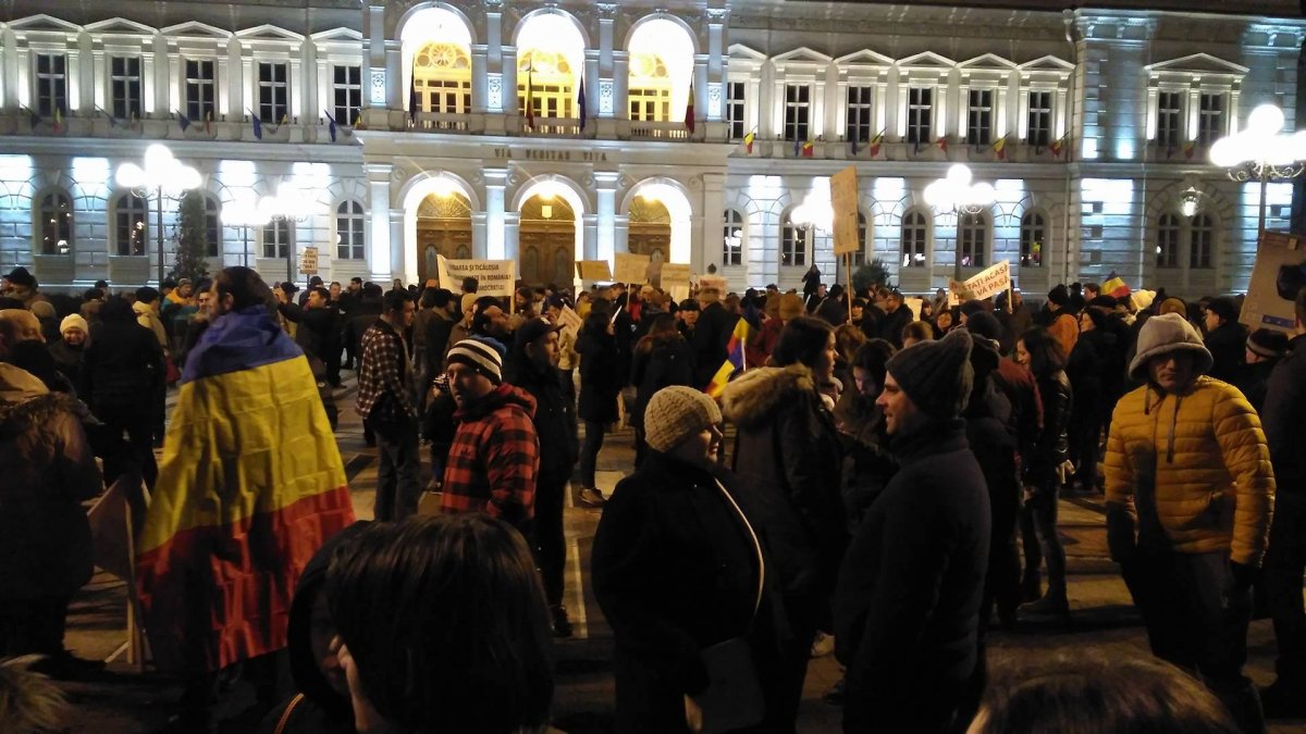 Proteste în orașele din vestul țării