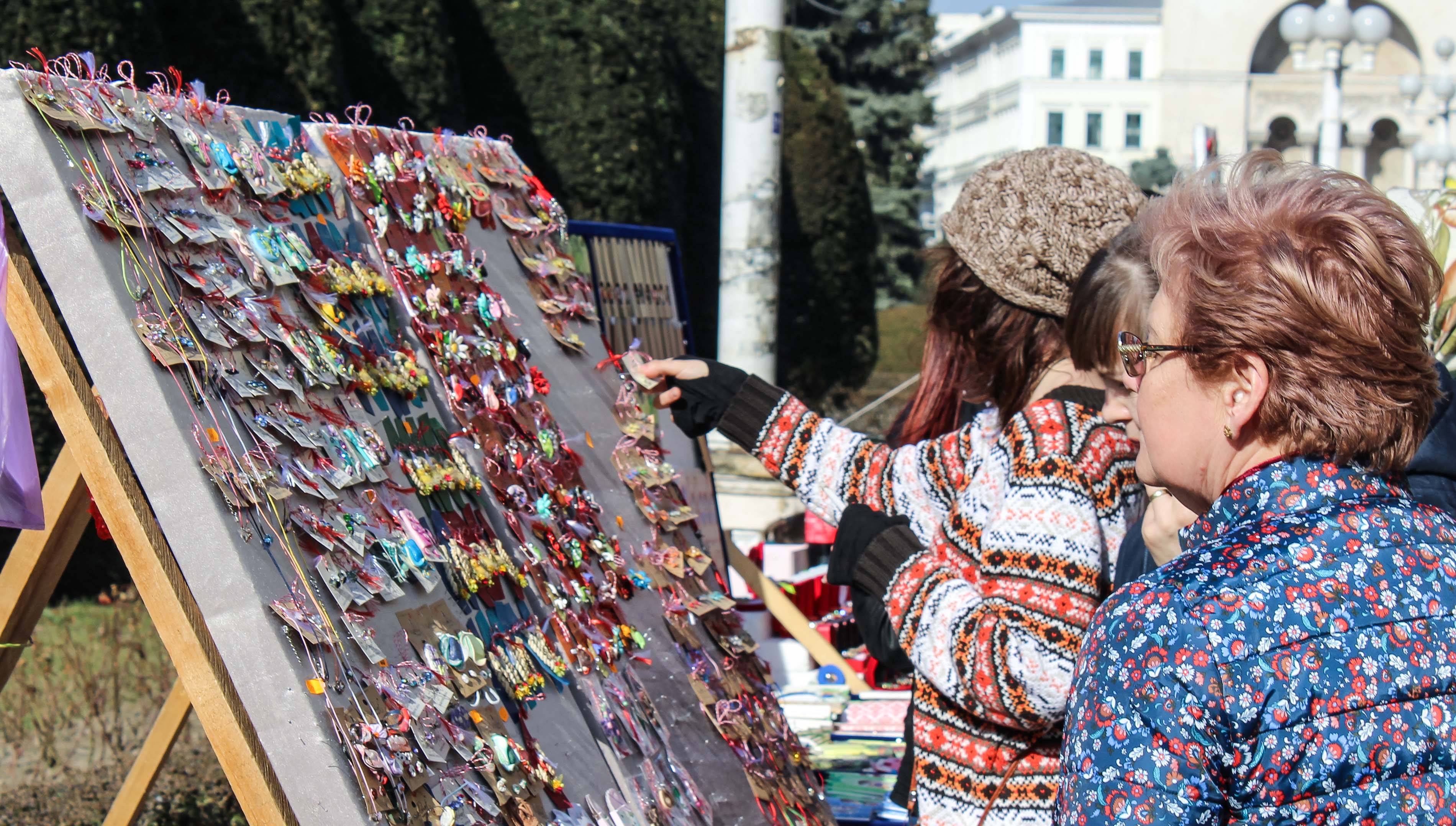 Mărțișoare pe străzile Timișoarei. Primăria așteaptă cererile pentru comerțul stradal