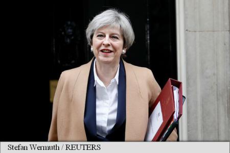 Premierul britanic, Theresa May, anunță organizarea de alegeri anticipate