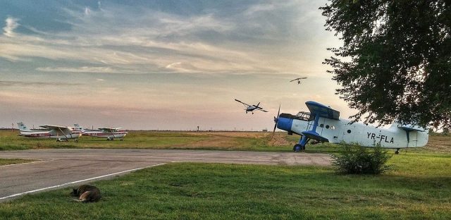 Investiţiile Consiliului Judeţean Timiş la Aeroportul Utilitar Cioca, marţi, la „Vestul Zilei”