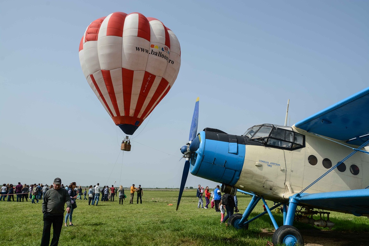 ?? Zbor cu balonul sau parapanta, de 1 Mai la Timișoara