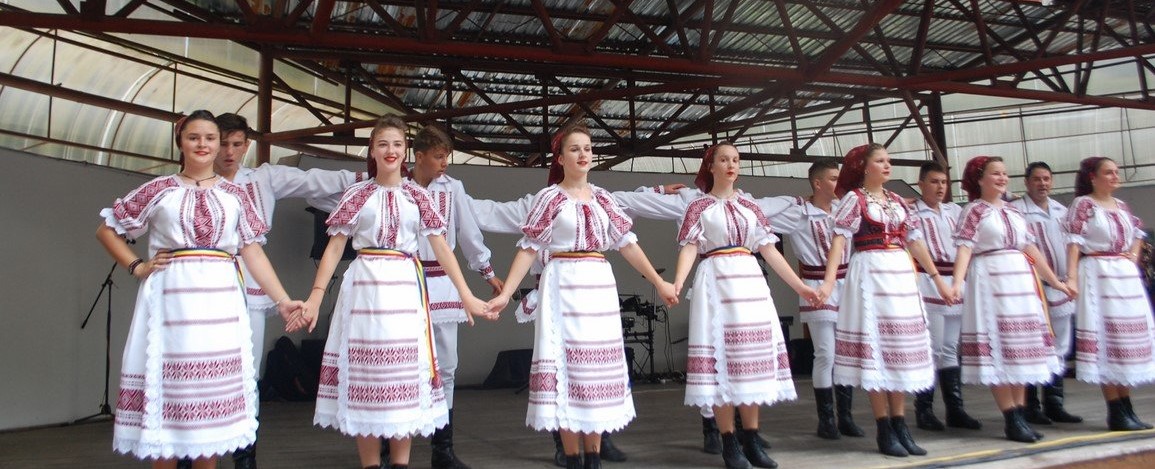 Zilele Monesei cuprind un festival-concurs de folclor