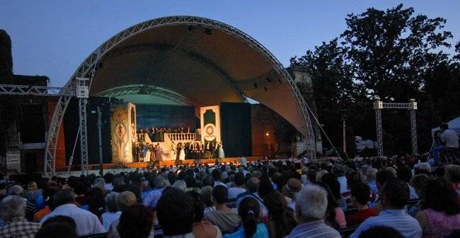 Festivalul de Operă și Operetă în aer liber, la Timișoara, în august și septembrie / PROGRAM