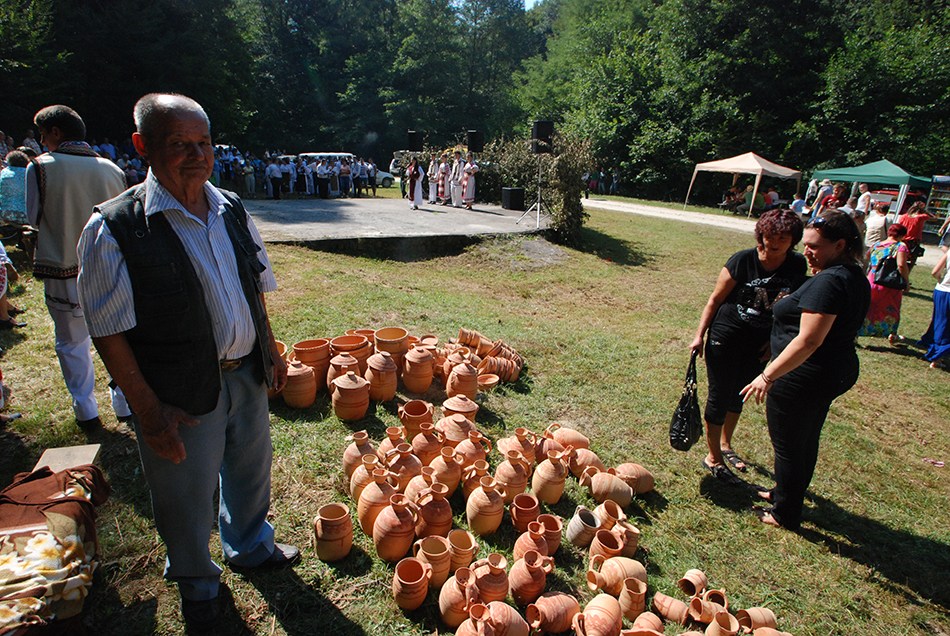 “Vatra de olari” de la Jupâneşti, eveniment cultural de tradiţie, în ultima duminică a lunii august