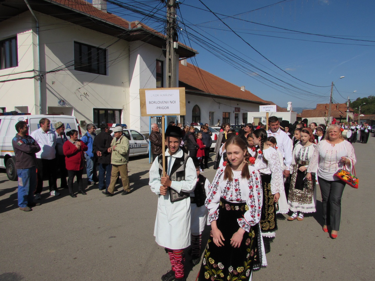 Festivalul Văii Almăjului, duminică la “Diminețile satului”