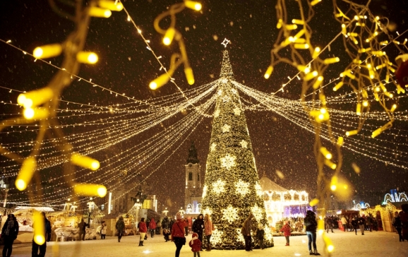 Spectacole amânate la Târgul de Crăciun din Oradea