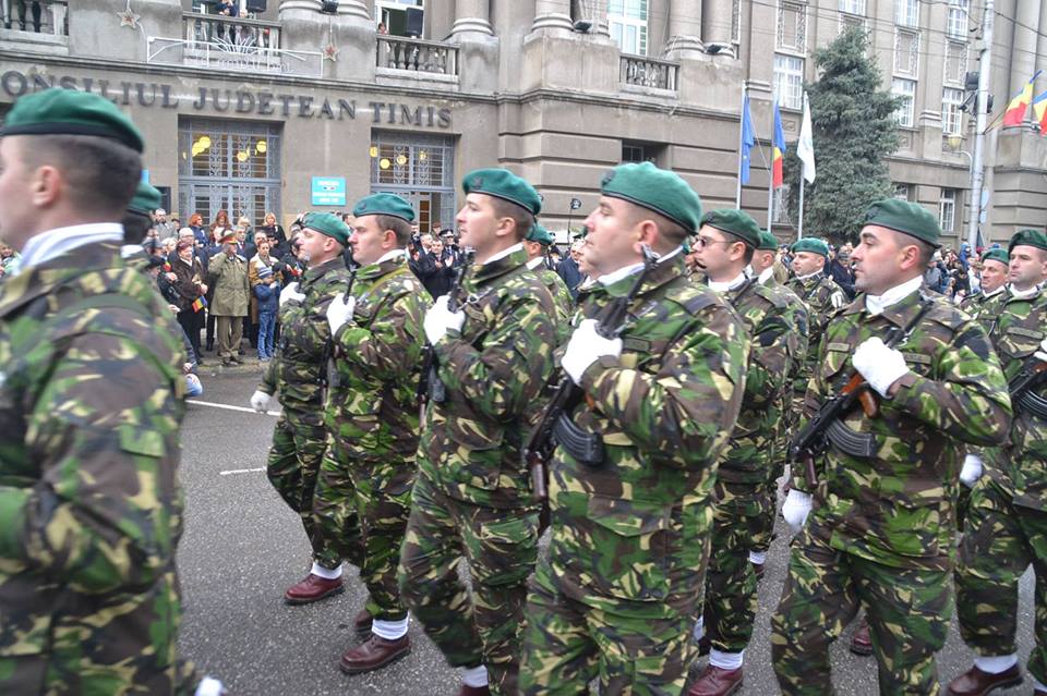 Scurtă defilare militară și acces pe bază de certificat verde de 1 Decembrie la Timișoara/ Program