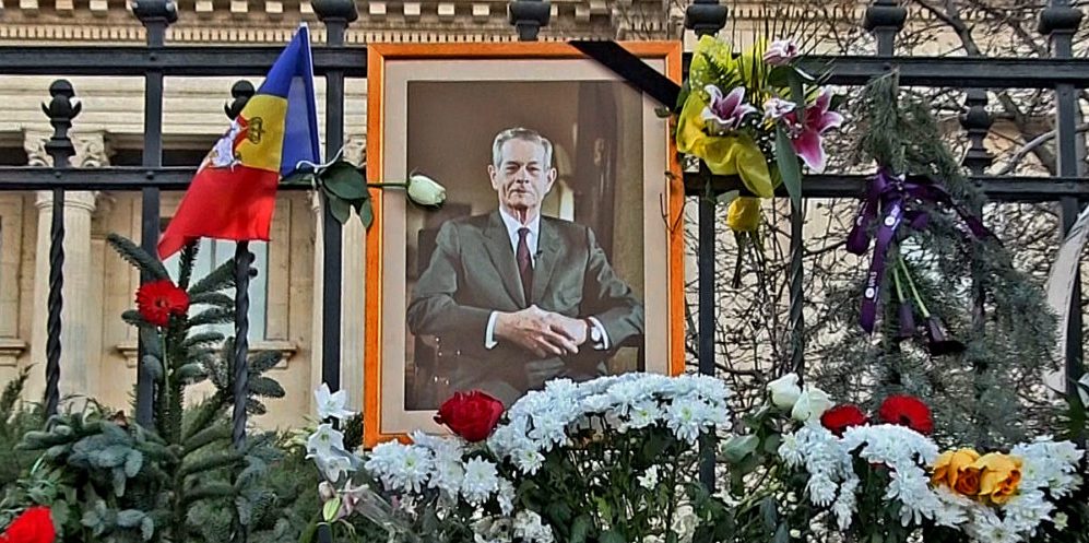 Monarhi, familii nobiliare și reprezentanți ai Sfântului Scaun, la funeraliile regelui Mihai