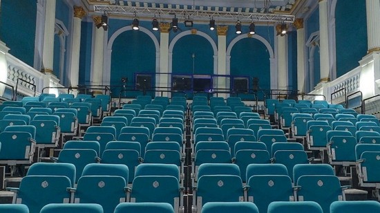 Teatrul Maghiar din Timişoara a primit Ordinul ”Meritul Cultural”