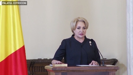 Cabinetul Dăncilă a primit votul de încredere în Parlament și a depus jurământul