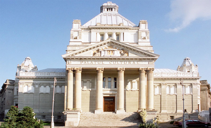 Palatul Cultural din Arad, în faza ultimelor finisaje