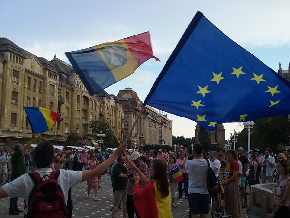 FOTO/ AUDIO/ Protest în Piața Victoriei din Timișoara