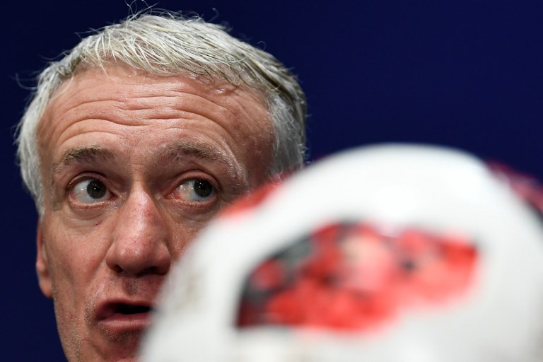 Deschamps, sărbătorit la conferinţa de presă!