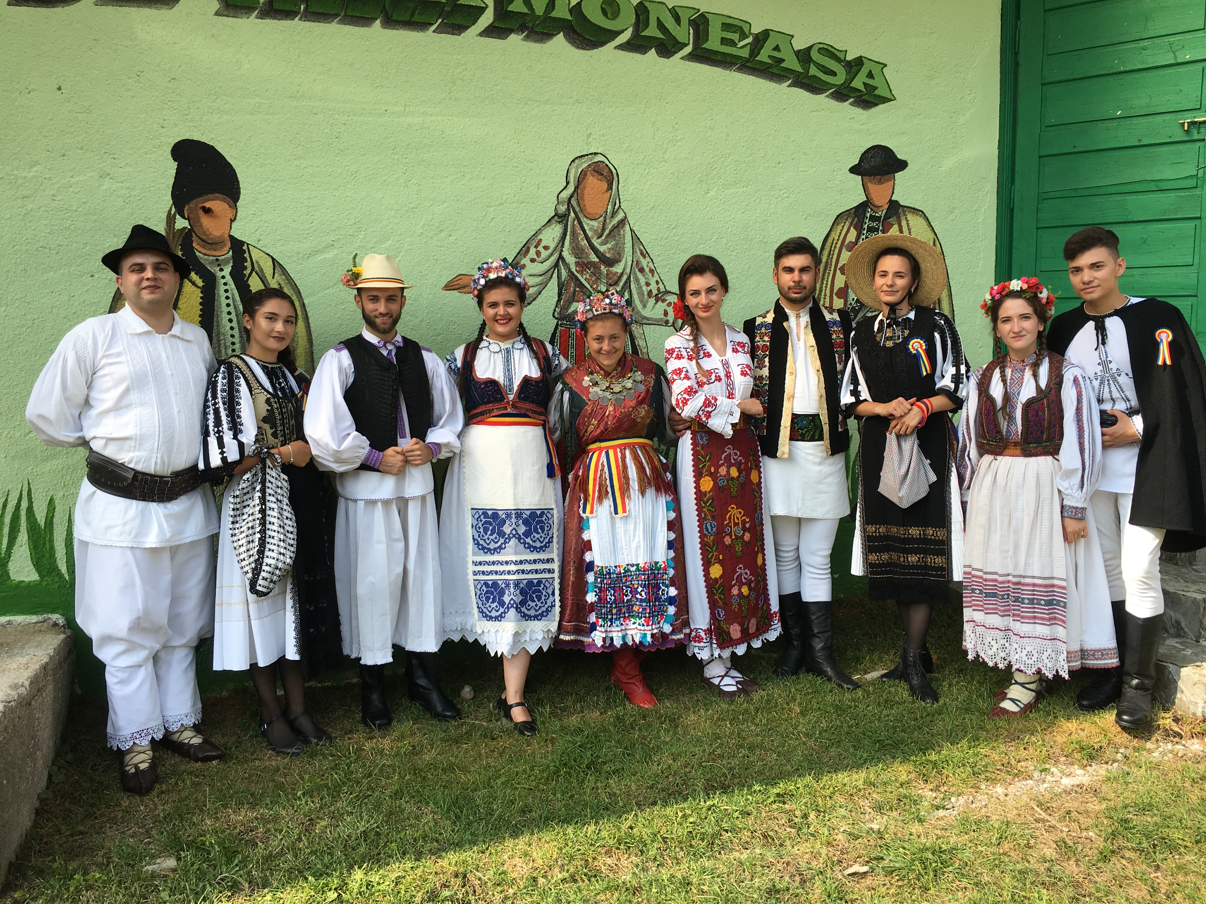 FOTO / Cel mai bun concurent de la Moneasa este un arădean. Târgul meșterilor populari / Rezultatele concursului