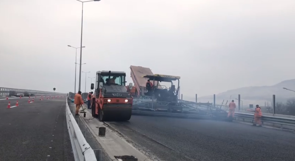 Traficul pe autostrada Deva-Sibiu se redeschide mâine între Şoimuş-Simeria