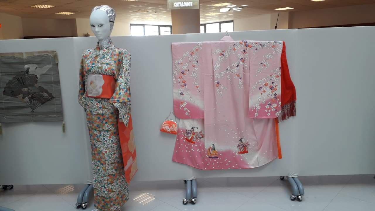 FOTO/ Expoziție de chimonouri japoneze la Universitatea Politehnica din Timișoara