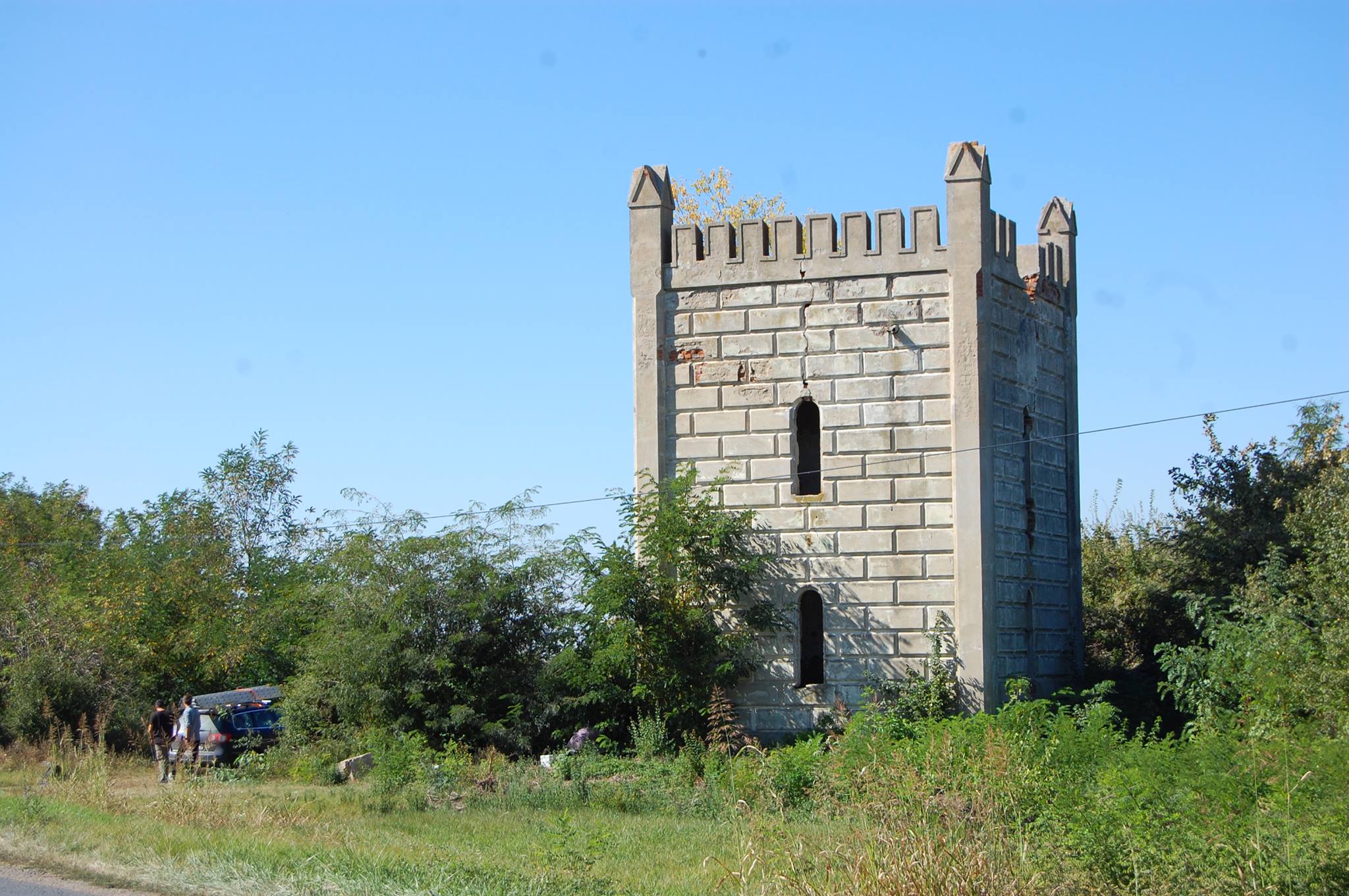 Ambulanța pentru Monumente din Banat ajunge la turnul din Banloc