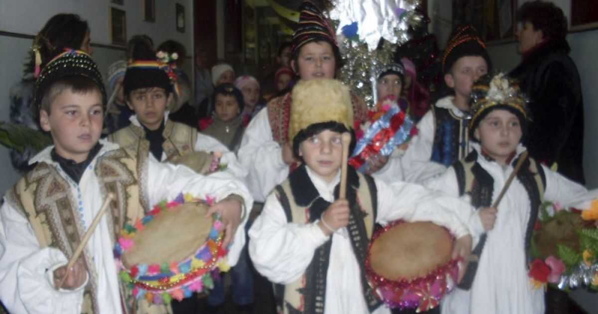 Începe Caravana Tradițiilor de Iarnă în județul Arad