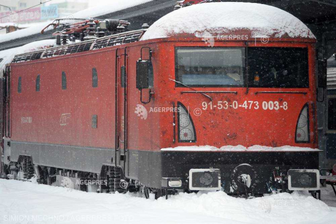 Trafic feroviar oprit între staţiile Reşiţa Nord şi Brebu