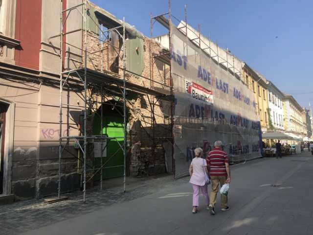 Se prelungește șantierul la clădirea primăriei de pe strada Vasile Alecsandri