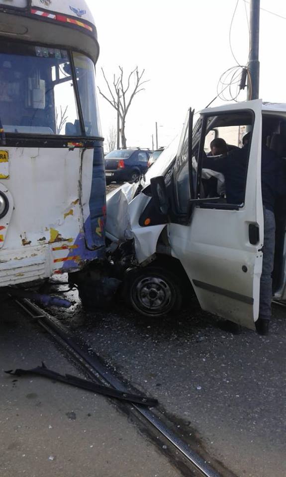 Circulația tramvaielor dată peste cap în urma unui accident în zona Dâmbovița din Timișoara