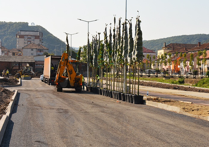 Opt kilometri cu alei de promenadă, la Reșița, prin fonduri europene