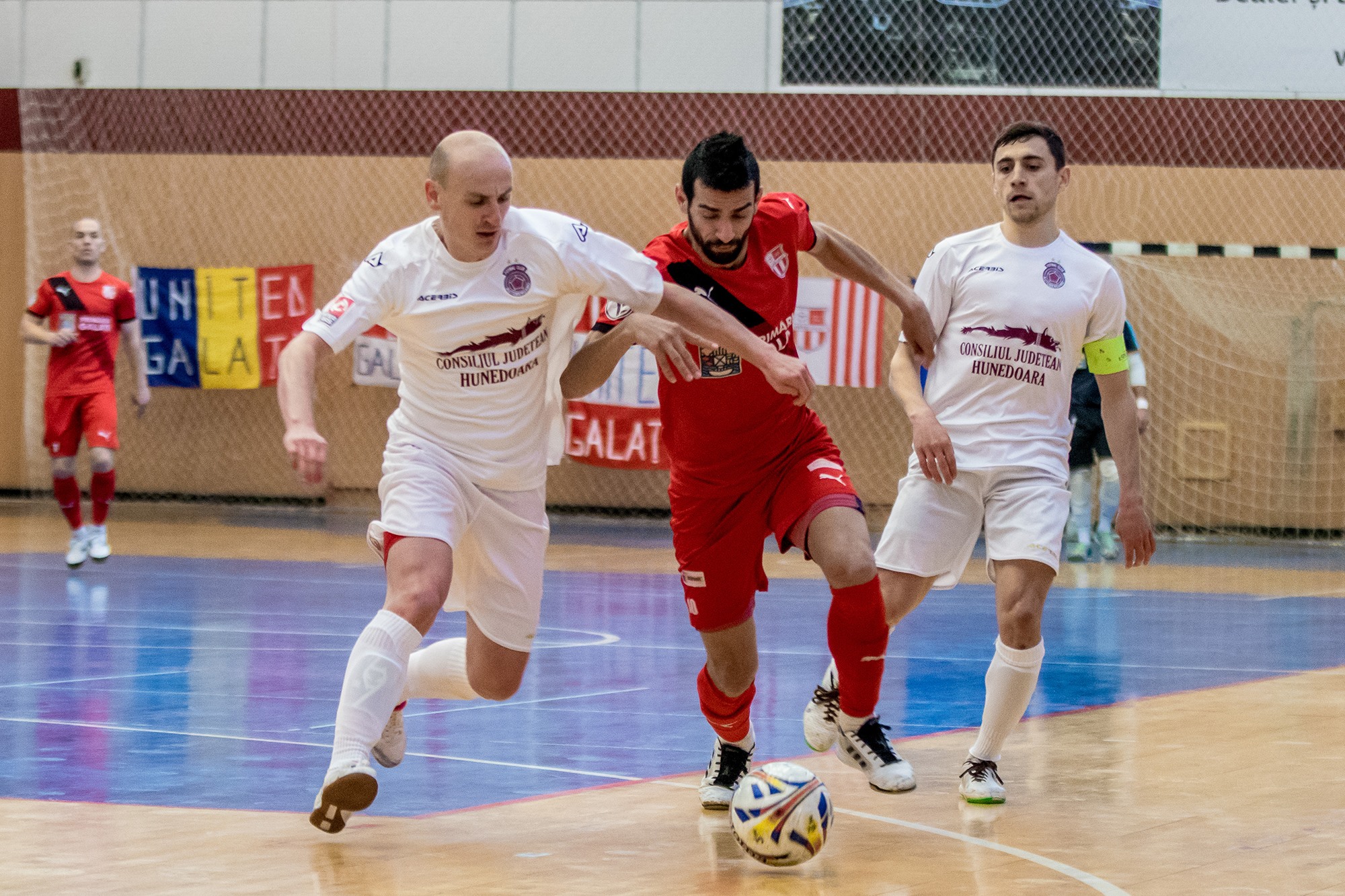 Futsal | Victorie pentru Deva la final de play-off, înfrângere pentru Informatica