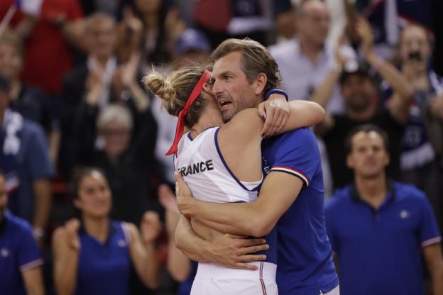 AUDIO / Ecouri după semifinala Franța – România: Julien Benneteau a explicat victoria fetelor sale