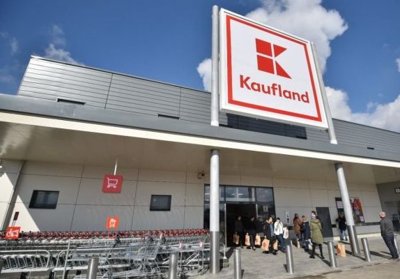 ANPC a amendat Kaufland Timişoara pentru false reduceri și alte nereguli. Răspunsul companiei