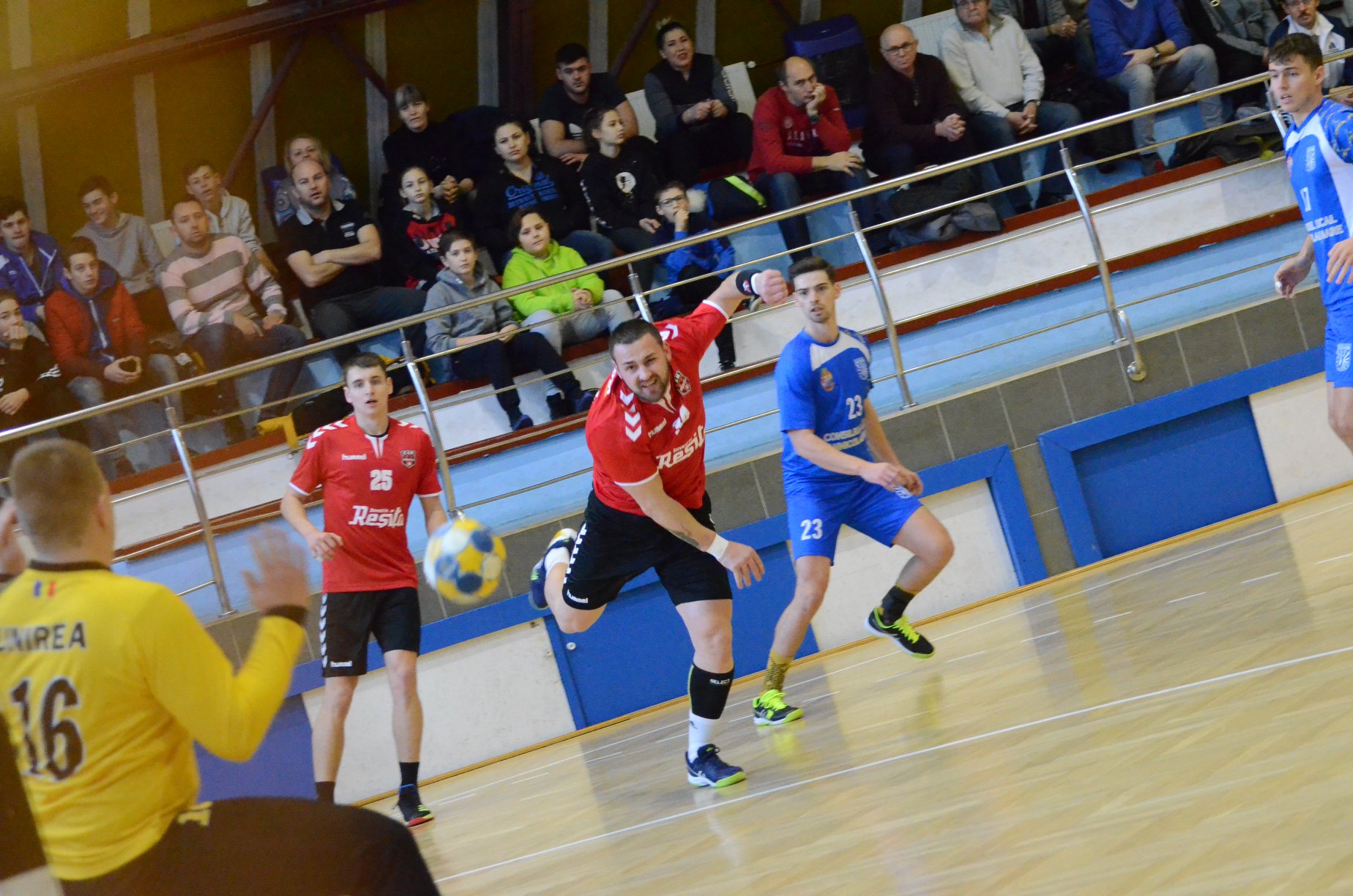 Debut cu dreptul pentru Reșița, la turneul semifinal al Diviziei A de handbal masculin