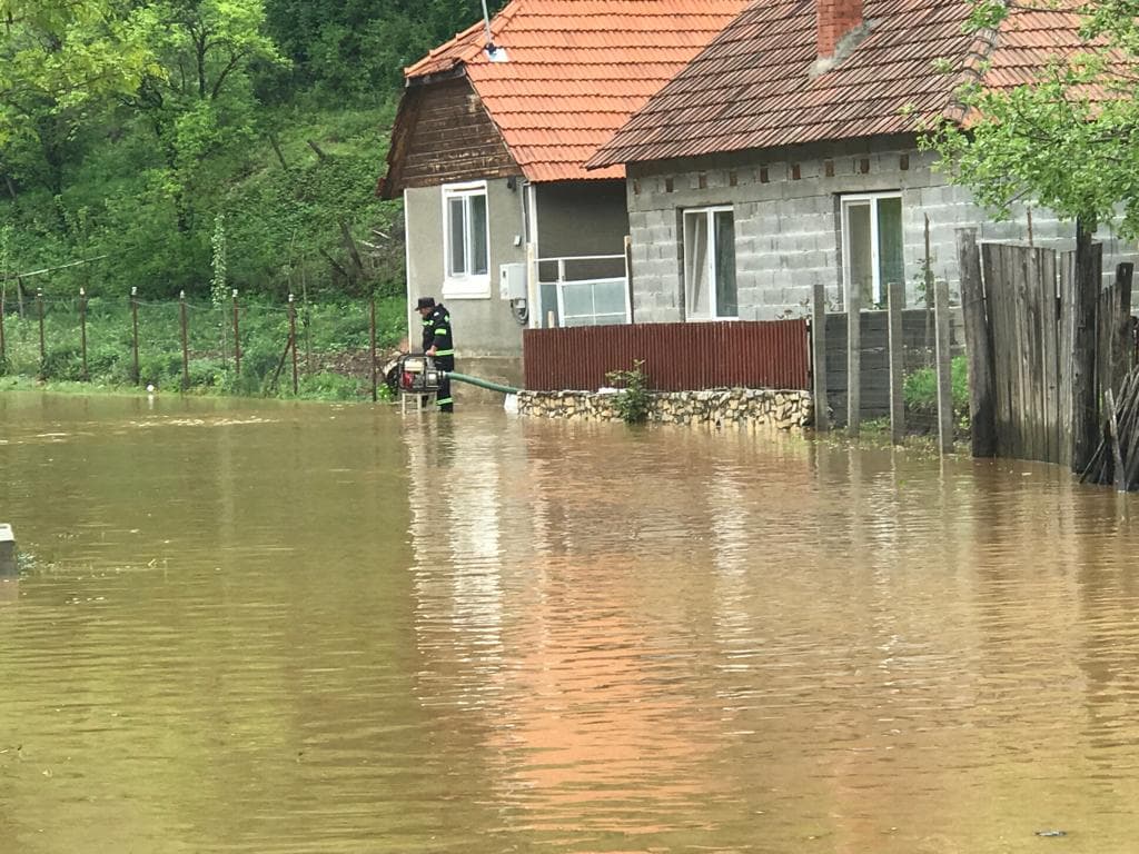 Cod galben de inundații în Caraș-Severin și Timiș