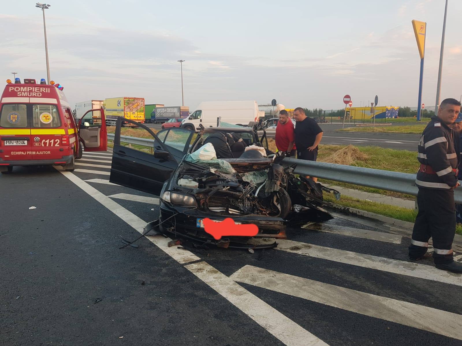 Doi morți și doi copii în comă în urma unui accident pe A1 în Timiș