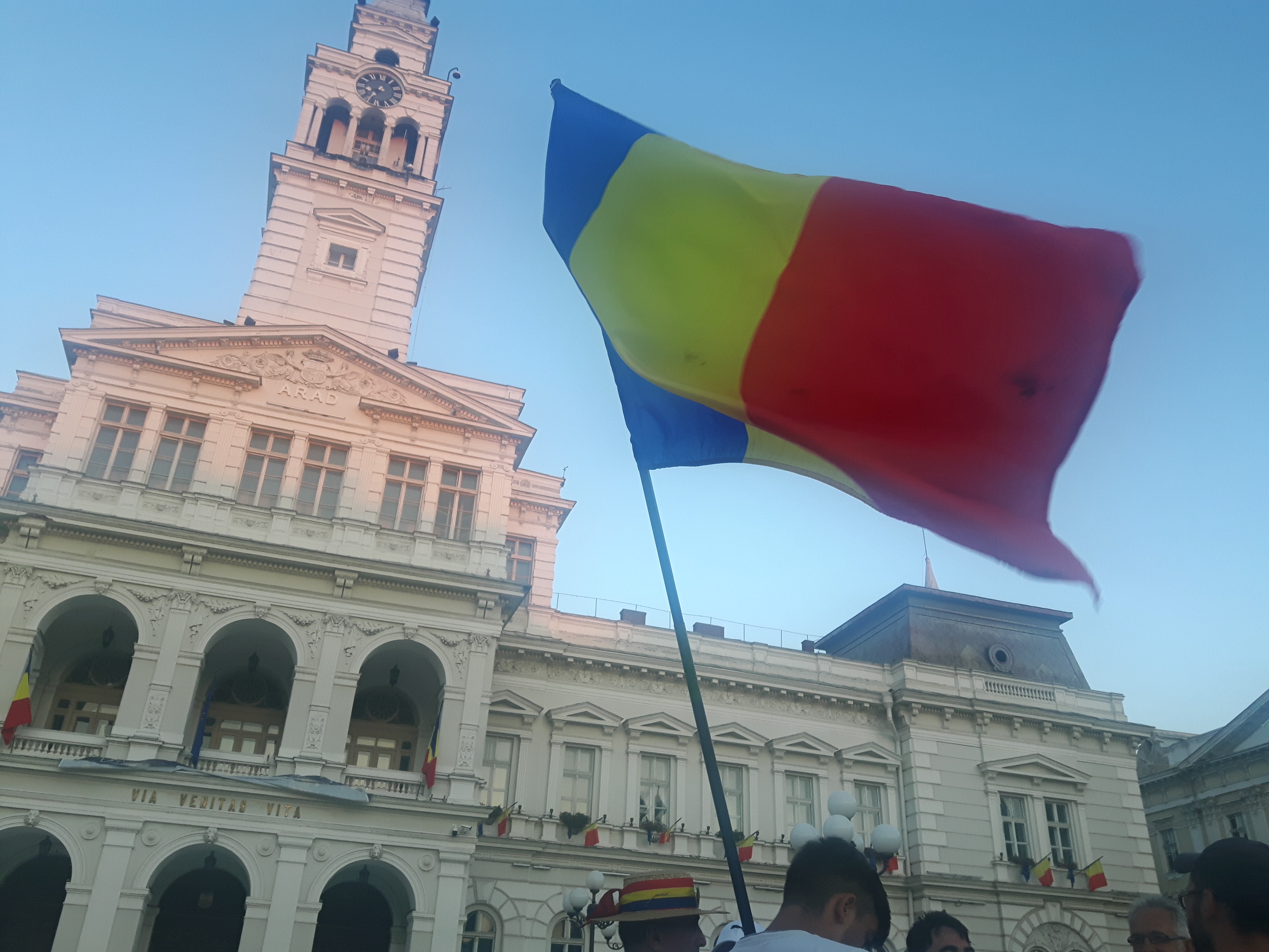 Ceremonie la mormintele corifeilor Unirii din Arad, în condiții de pandemie