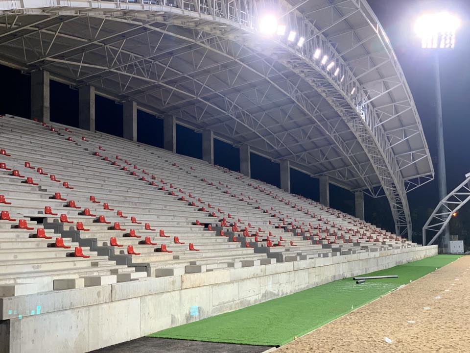 Gazonul de pe stadionul UTA, refăcut cu 9 milioane de lei