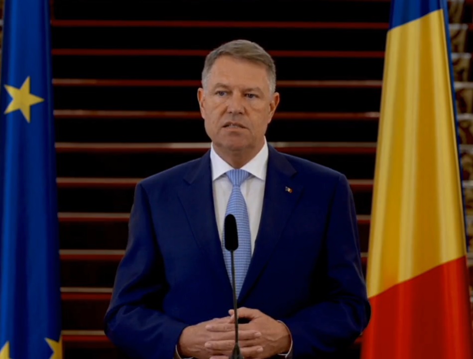 Klaus Iohannis: Se vor introduce noi restricţii de circulaţie şi noi restricţii pentru români. Am convenit să folosim şi Armata