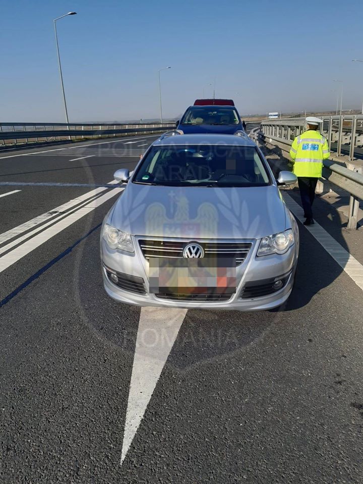 Poliția Locală din Arad monitorizează coborârile de pe autostradă odată cu intrarea convoiului din Ungaria. Recomandări pentru taximetriști