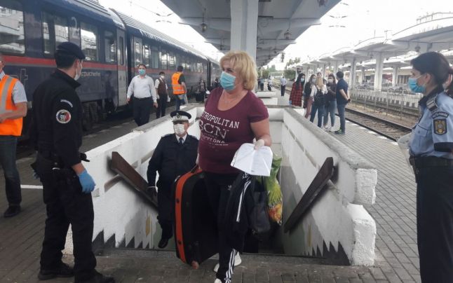 FOTO/ Primul tren cu îngrijitoare a plecat din Timișoara spre Austria. Măsuri speciale în Gara de Nord