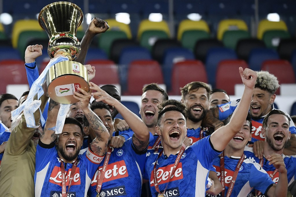 Napoli ia Cupa Italiei!