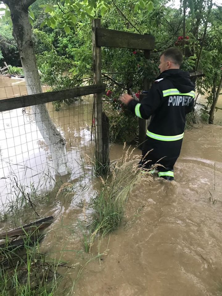 Timișul rămâne sub incidența avertizărilor de vreme rea și de inundații