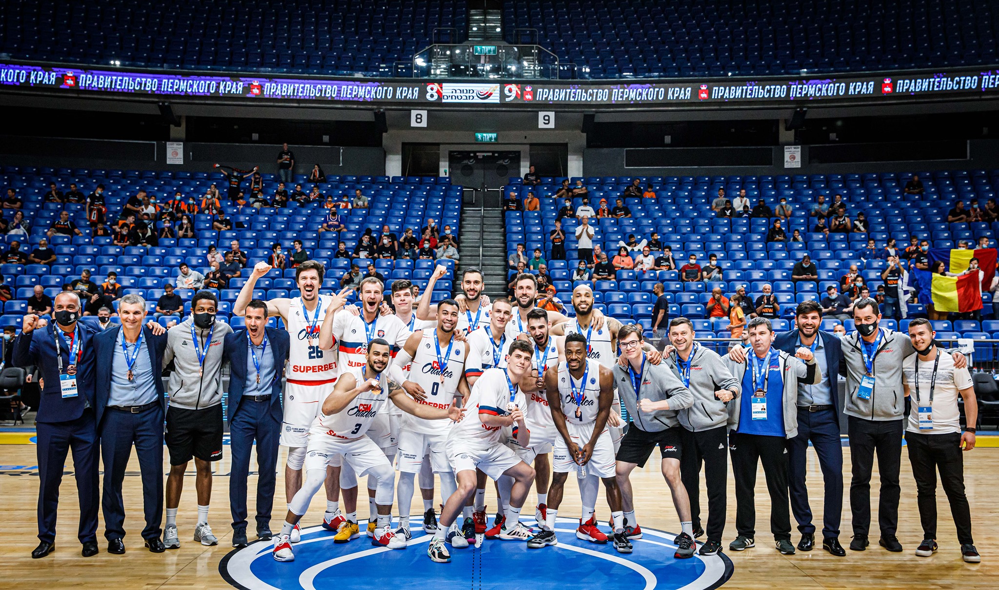 AUDIO / Bronzul din FIBA Europe Cup „dă foarte bine la CV” pentru baschetbaliștii de la CSM Oradea