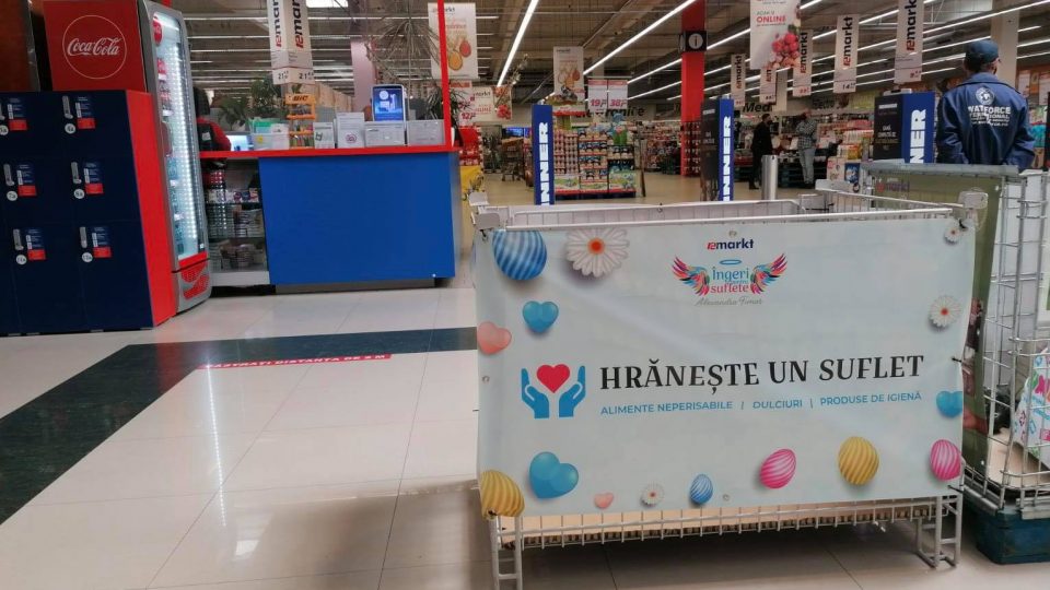 La Arad a început campania Hrănește și tu un suflet!