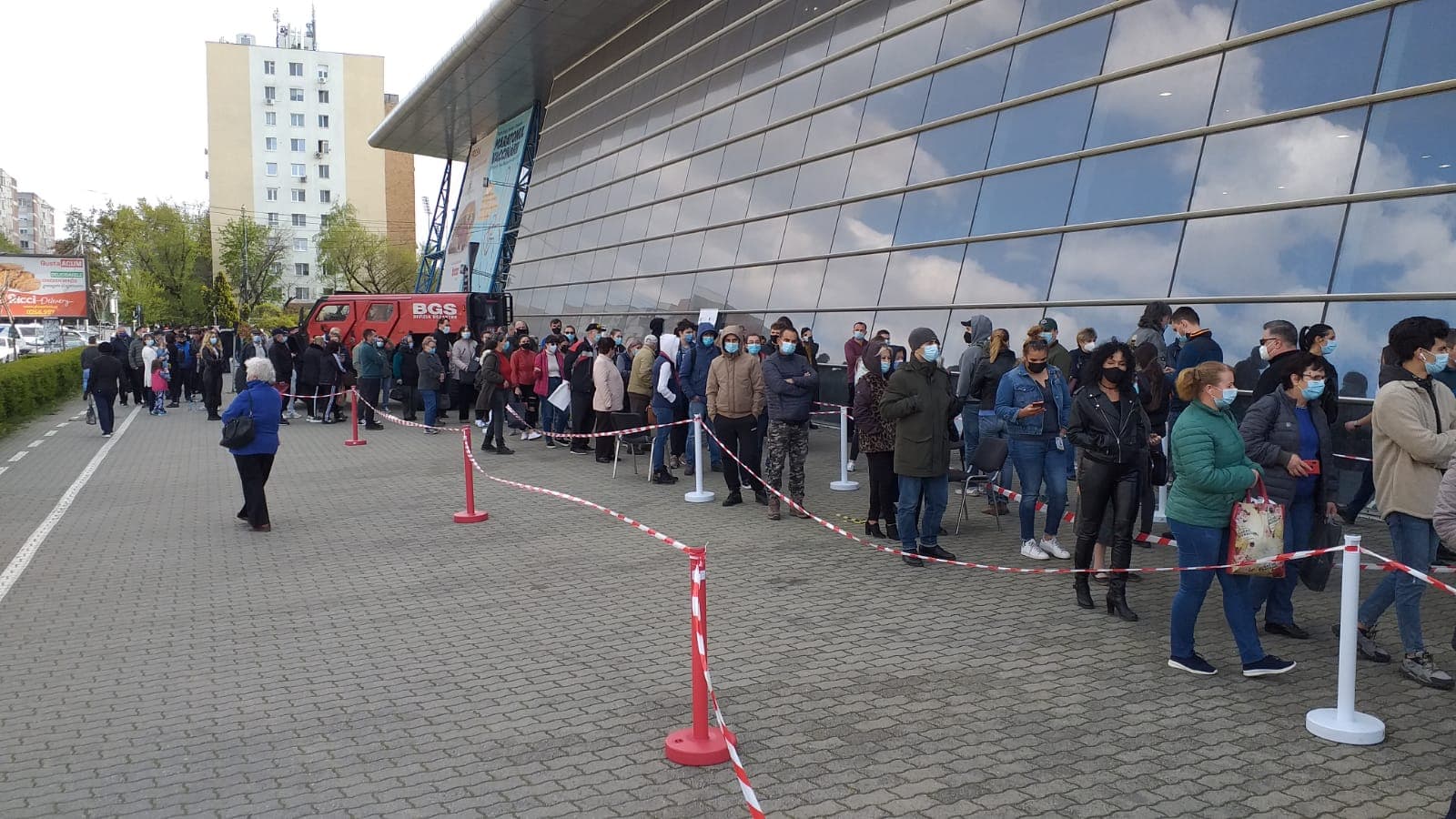 FOTO/ Interes crescut la deschiderea Maratonului Vaccinării de la Timișoara