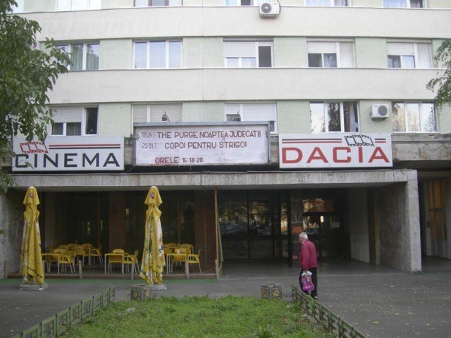 Se reiau proiecțiile de filme la cinematograful Dacia din Arad