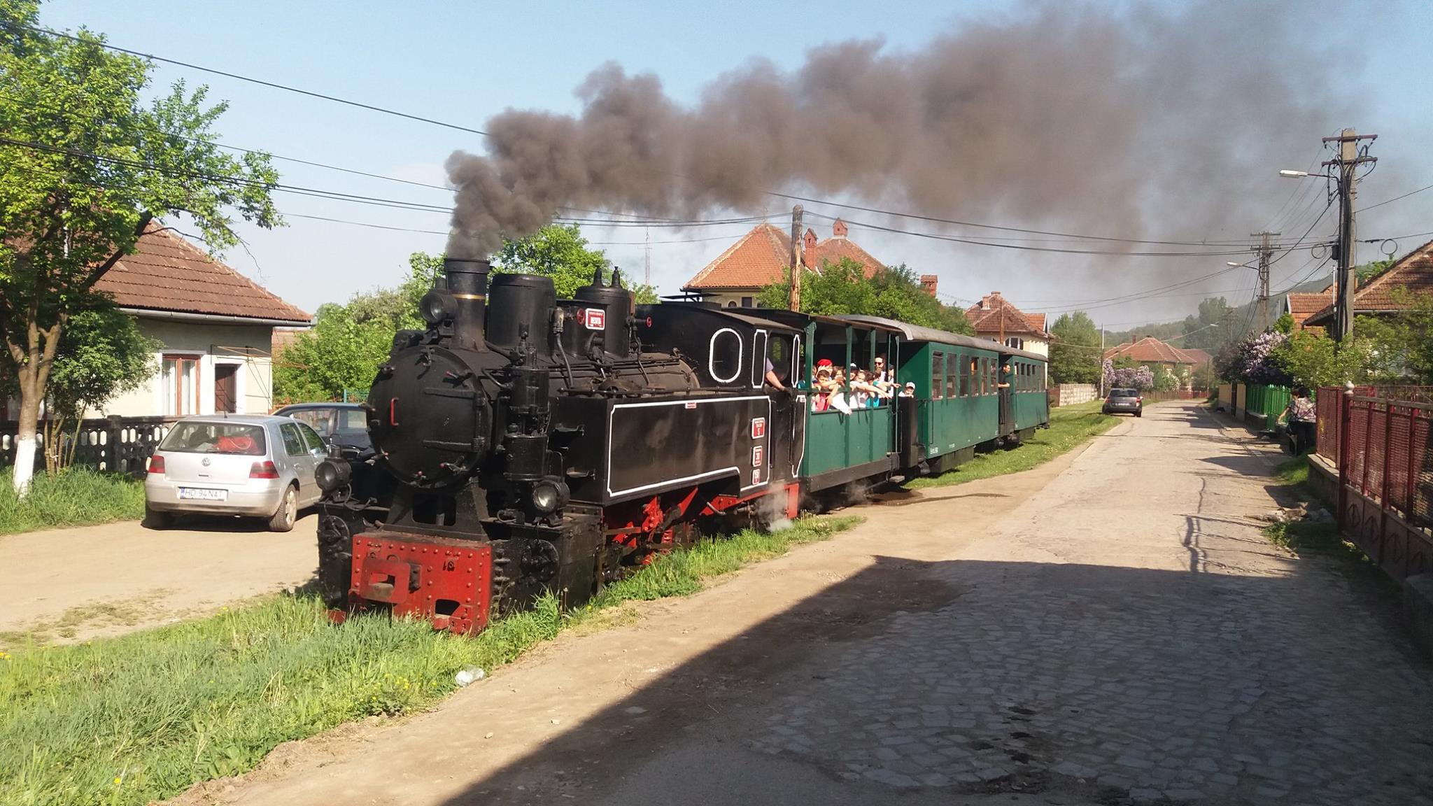 Mocănița pornește din nou la drum în județul Hunedoara