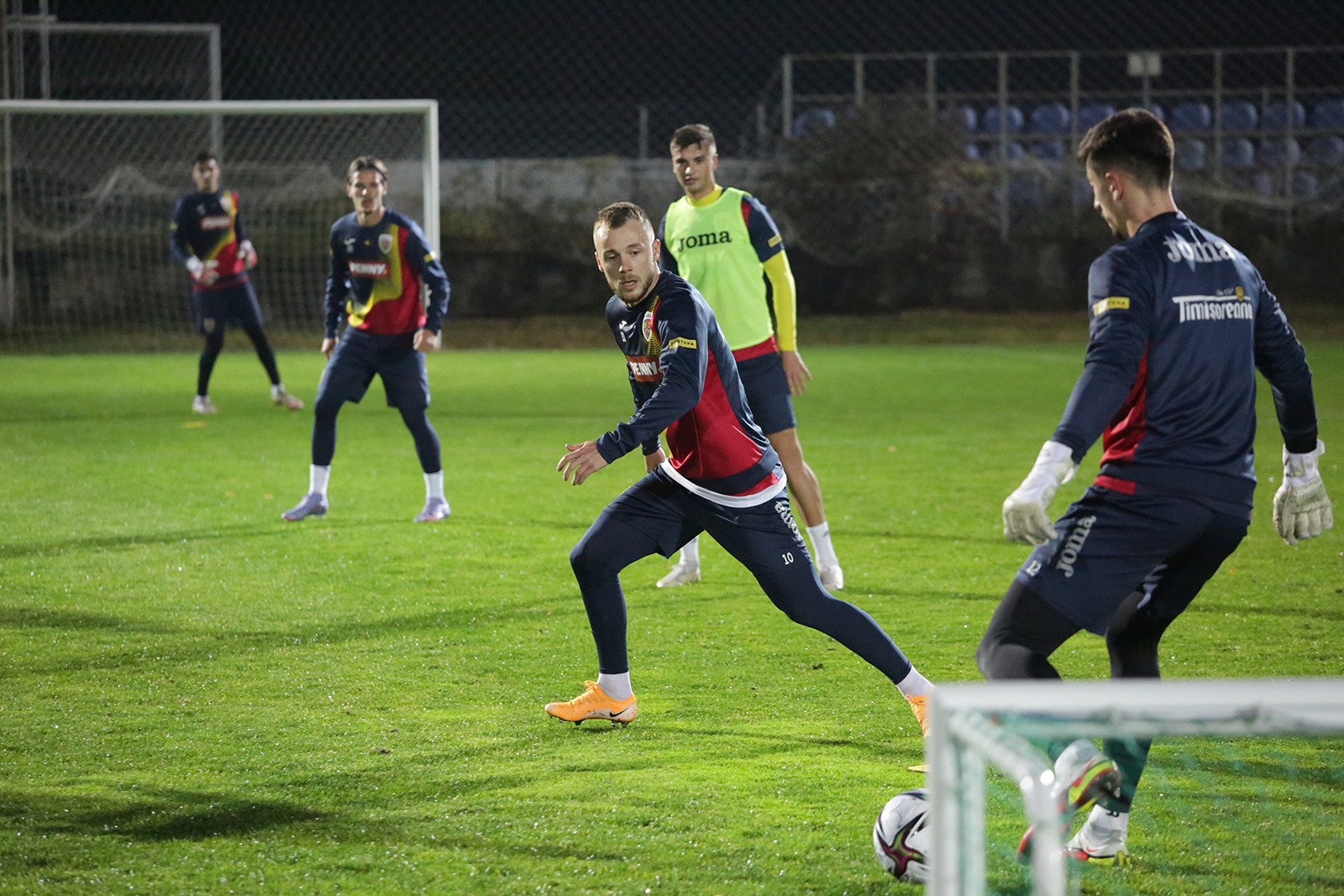 AUDIO / Tricolorii mari pregătesc finalul preliminariilor mondiale