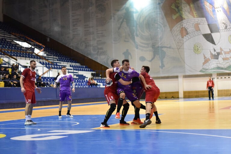 Amical cu 71 de goluri între SCM Politehnica și CSM Oradea